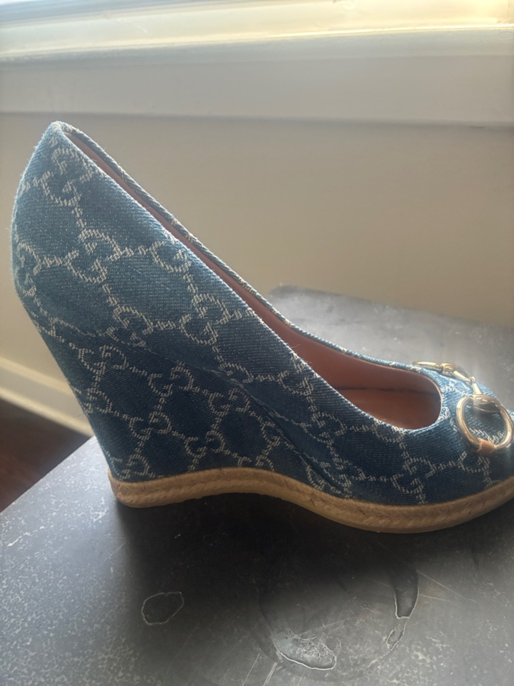 Gucci GG Monogram Peep Toe Blue Denim Horsebit Espadrille Wedges 39 Vintage - Picture 5 of 13